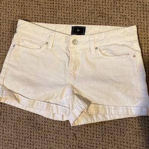White GAP shorts